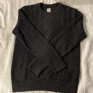Gap Men’s dark gray cable knit sweater size small
